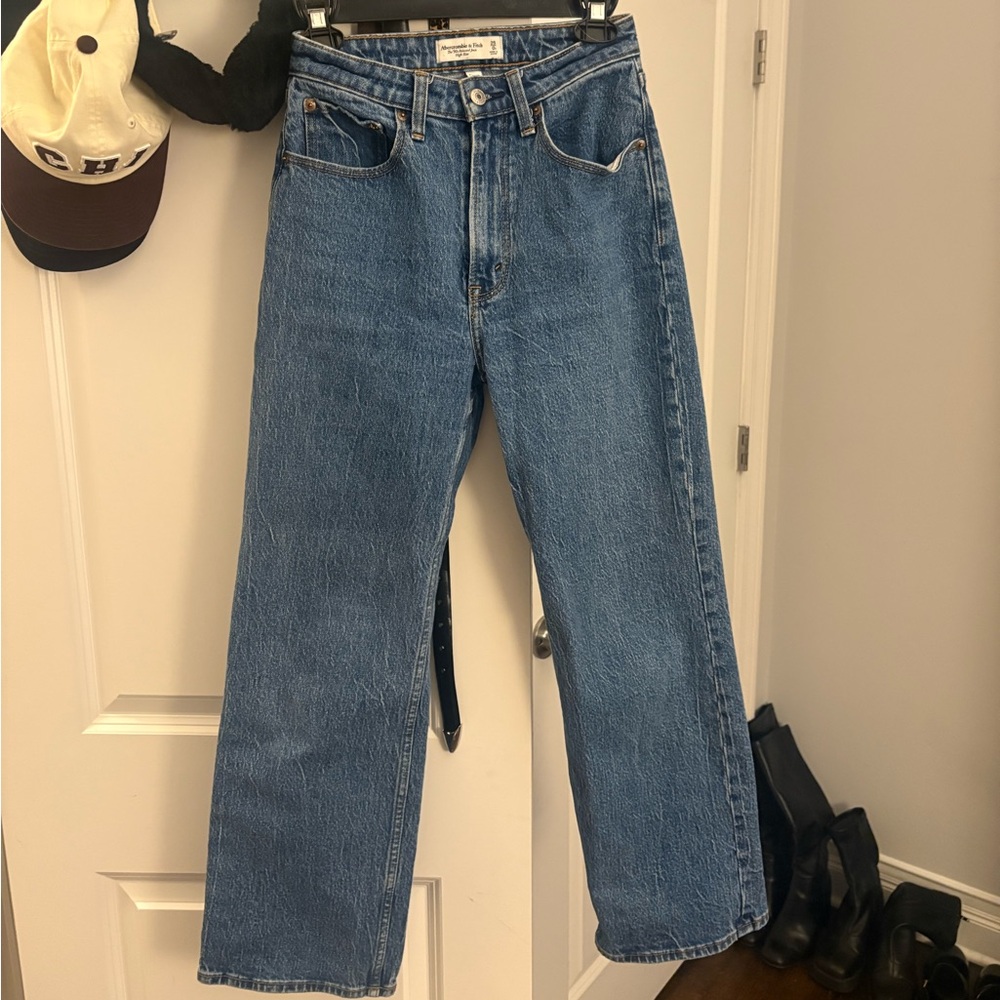 The 90s Relaxed High Rise Jean Abercrombie